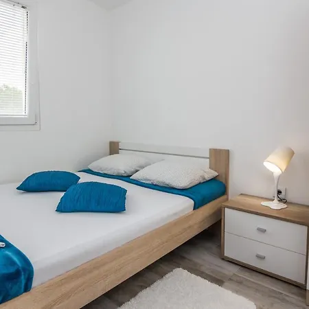 Apartment Ivanusevic Vir